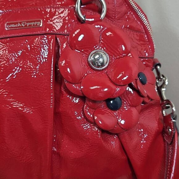 Coach RARE Limited Edition Poppy Patent with Flower Large Tote - Picture 3 of 16